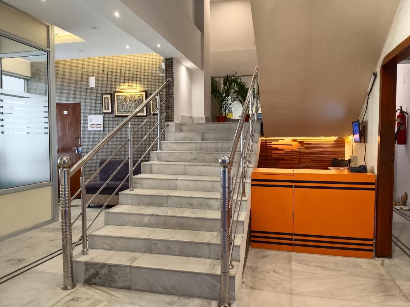 The Executive Inn غاواهاتي المظهر الخارجي الصورة