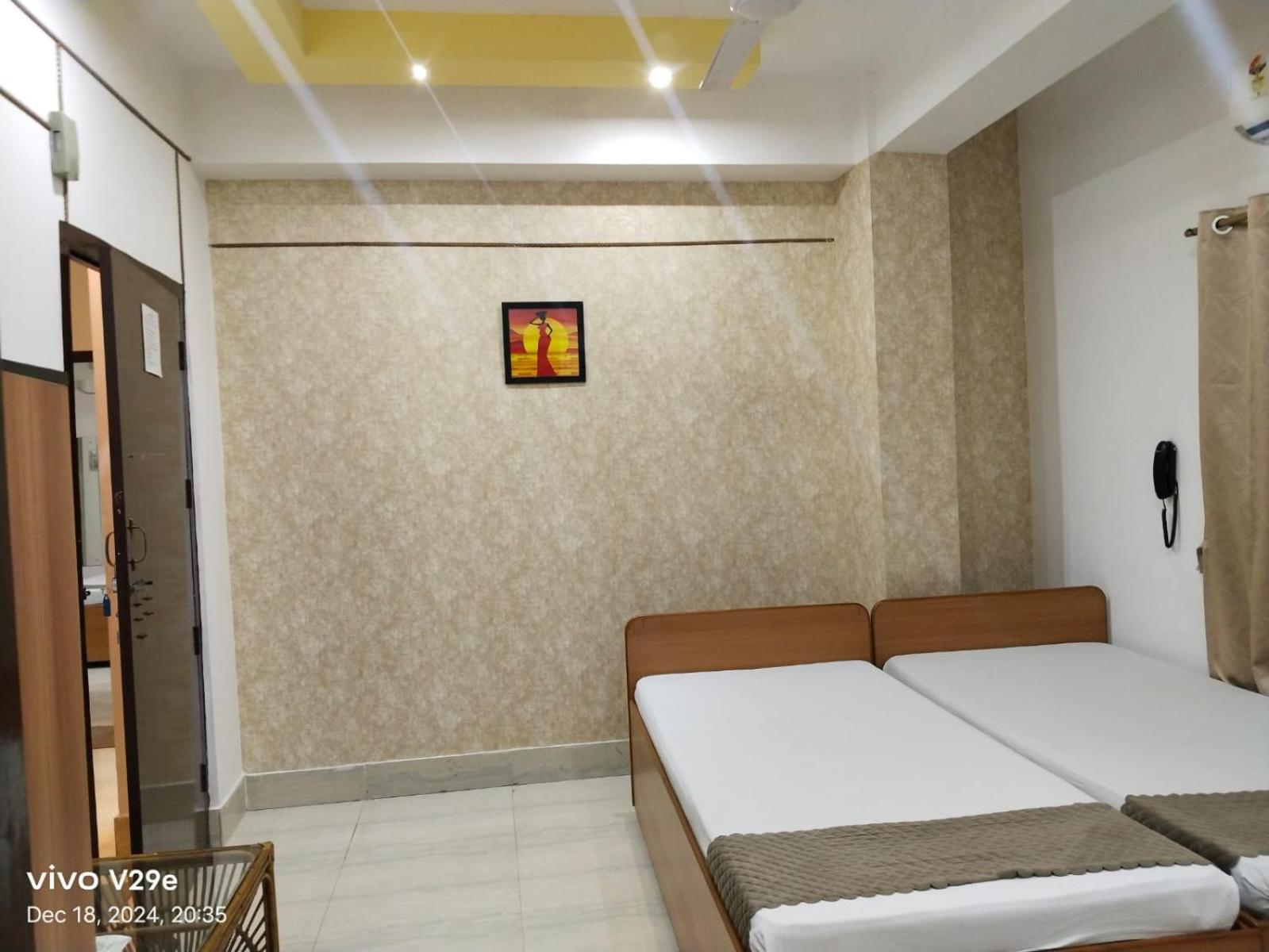 The Executive Inn غاواهاتي المظهر الخارجي الصورة